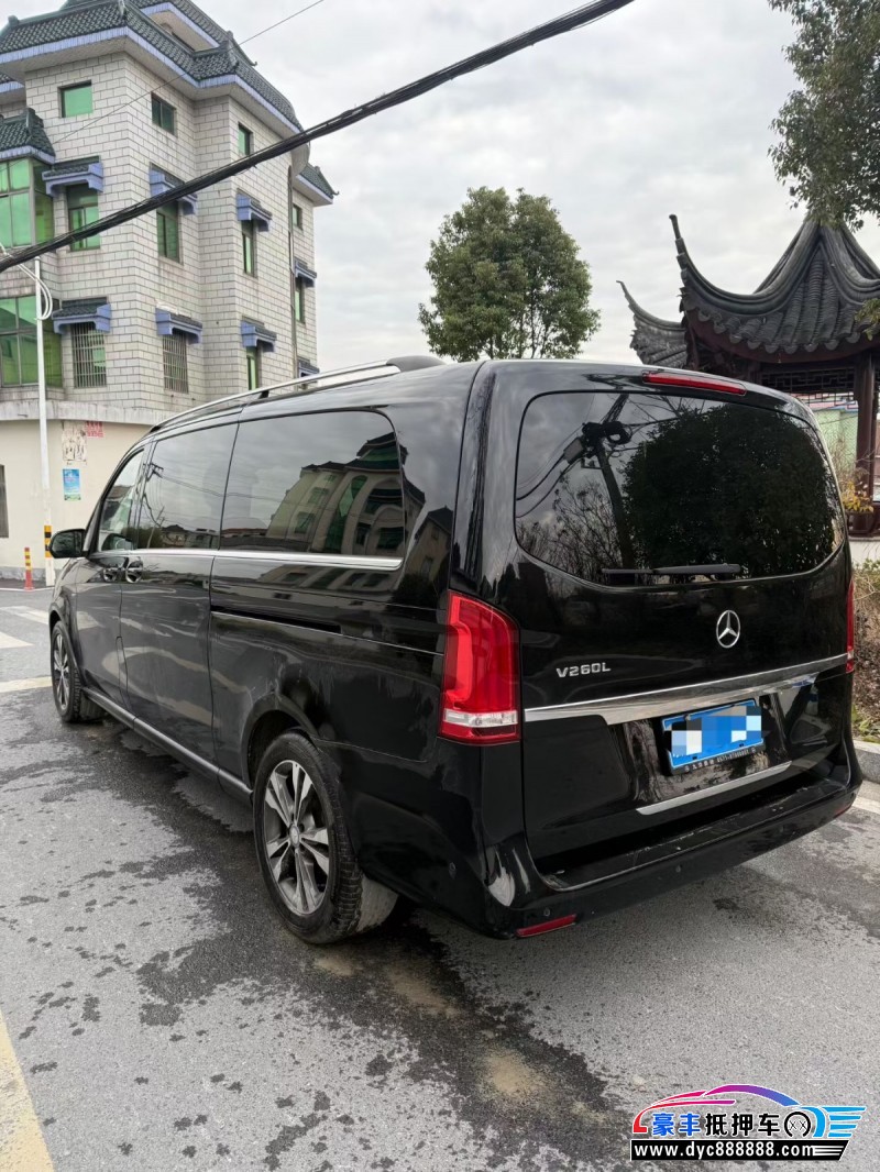 17年奔驰V轿车抵押车出售