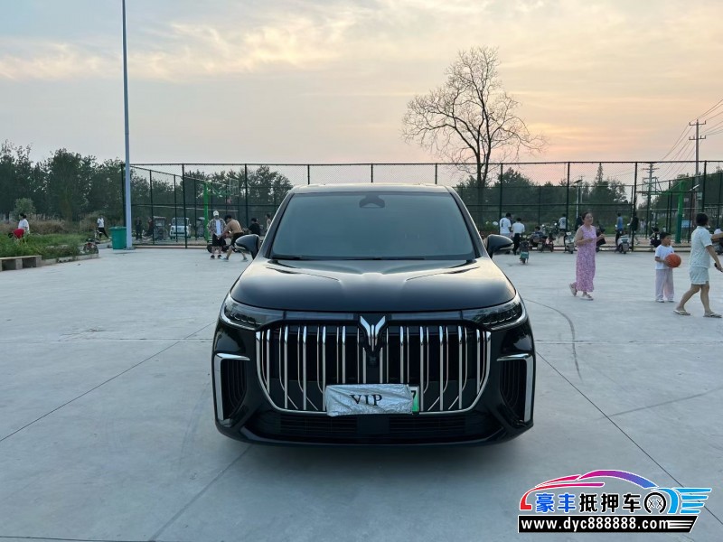 24年岚图梦想家轿车抵押车出售