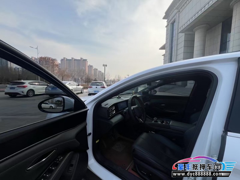 24年比亚迪秦轿车抵押车出售