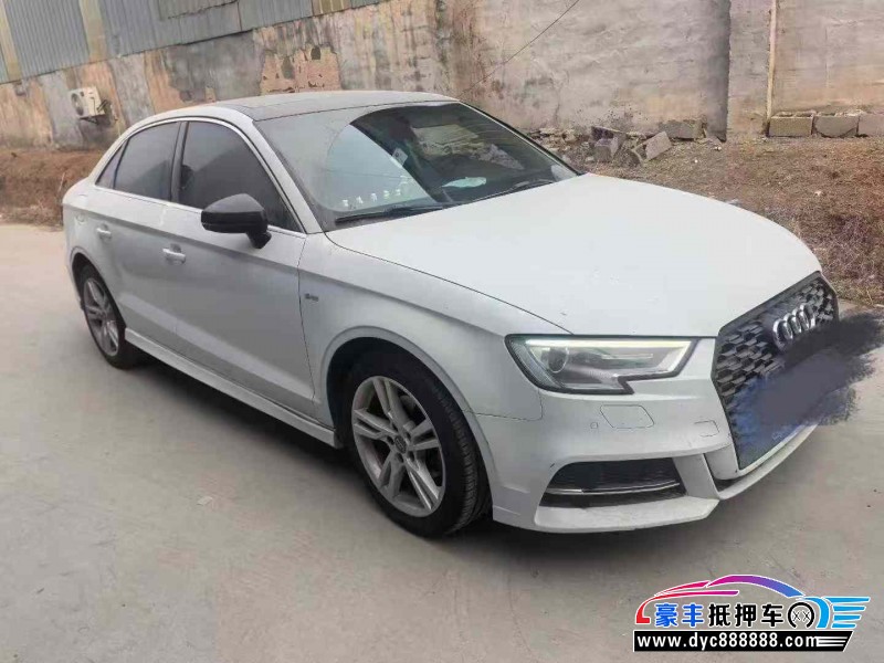 18年奥迪A3轿车抵押车出售