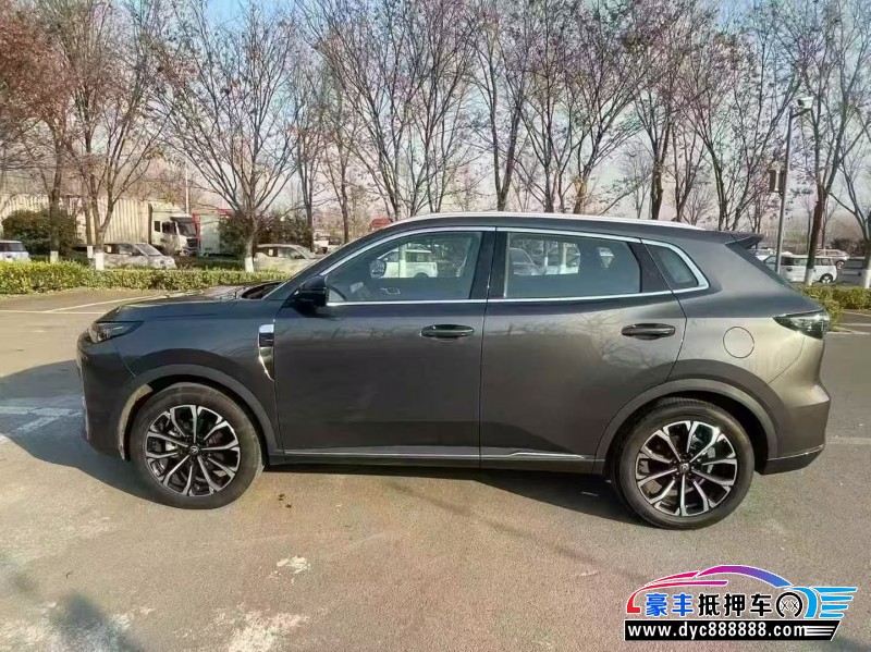 25年长安长安CS55轿车抵押车出售