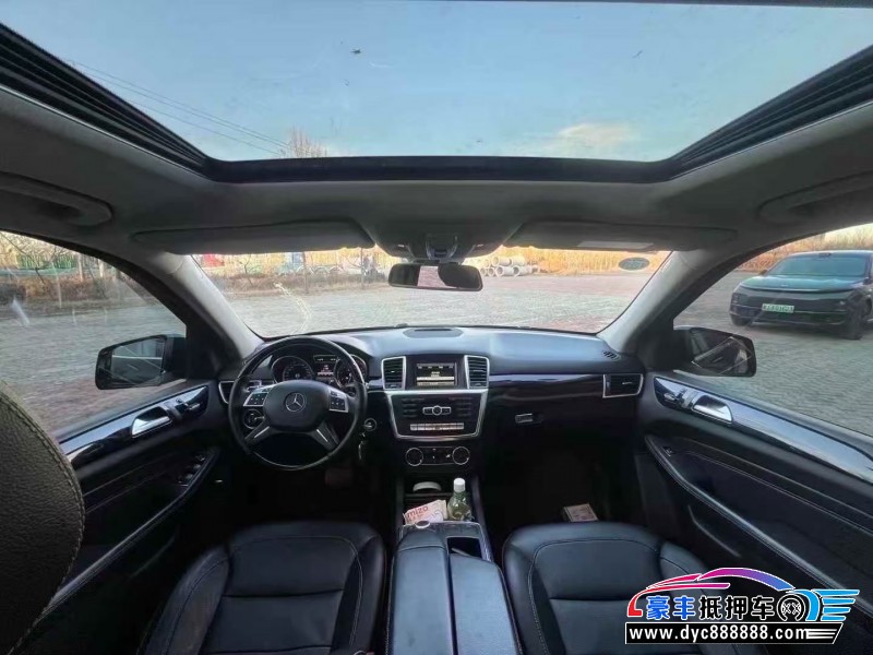 15年奔驰ML轿车抵押车出售