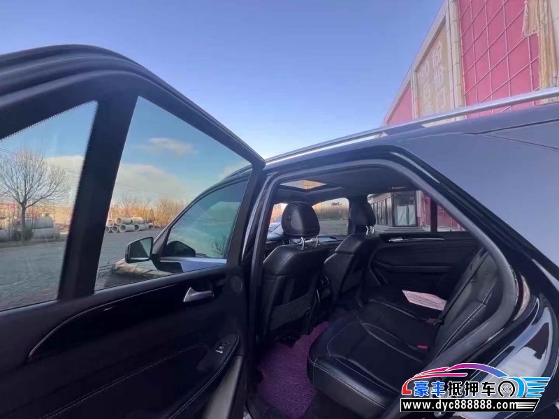 15年奔驰ML轿车抵押车出售