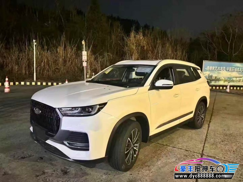 26年奇瑞瑞虎8轿车抵押车出售