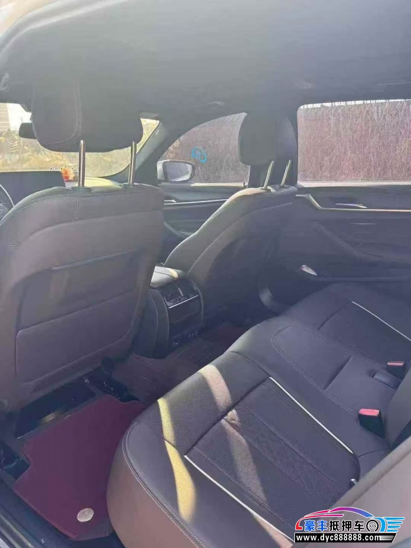 23年宝马5系轿车抵押车出售