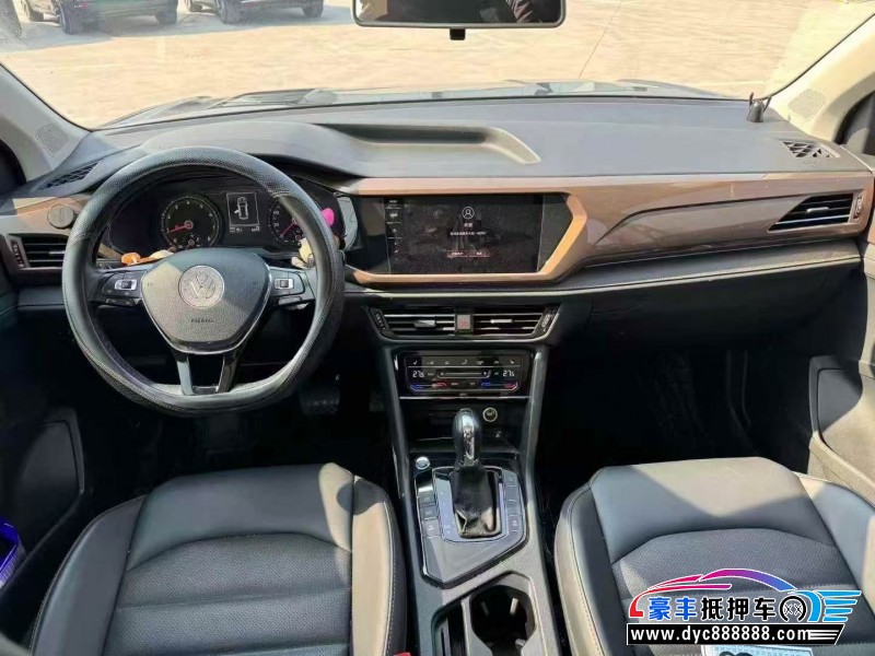 22年大众途岳轿车抵押车出售