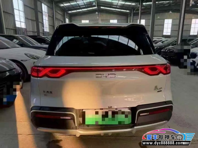 25年比亚迪元轿车抵押车出售