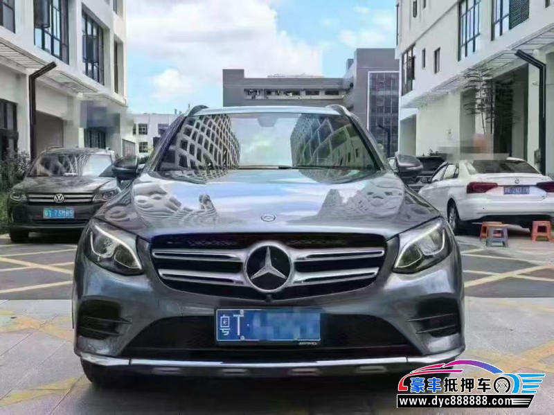 19年奔驰GLC轿车抵押车出售