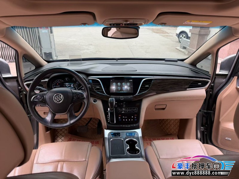 18年别克GL8轿车抵押车出售