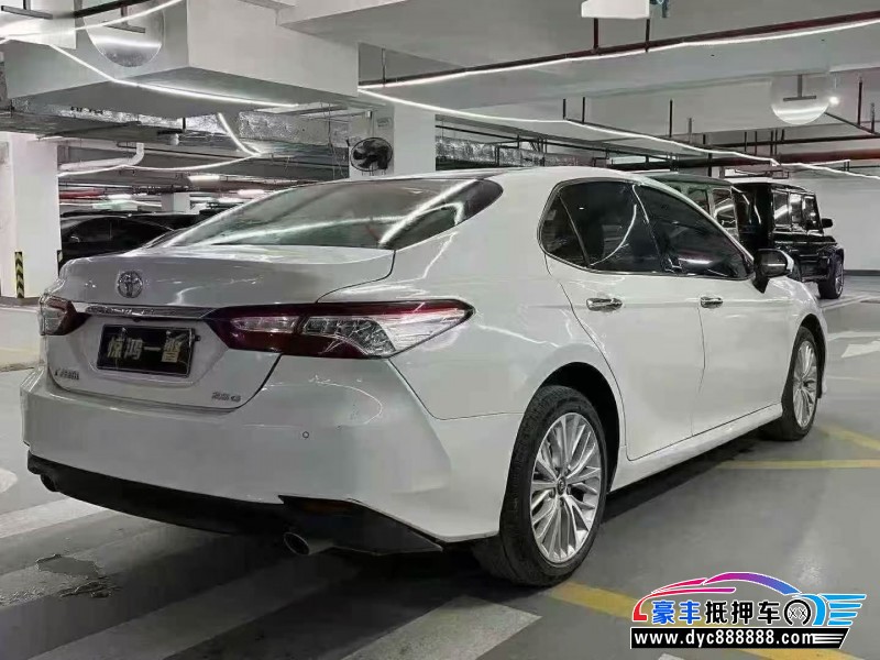 21年丰田凯美瑞轿车抵押车出售