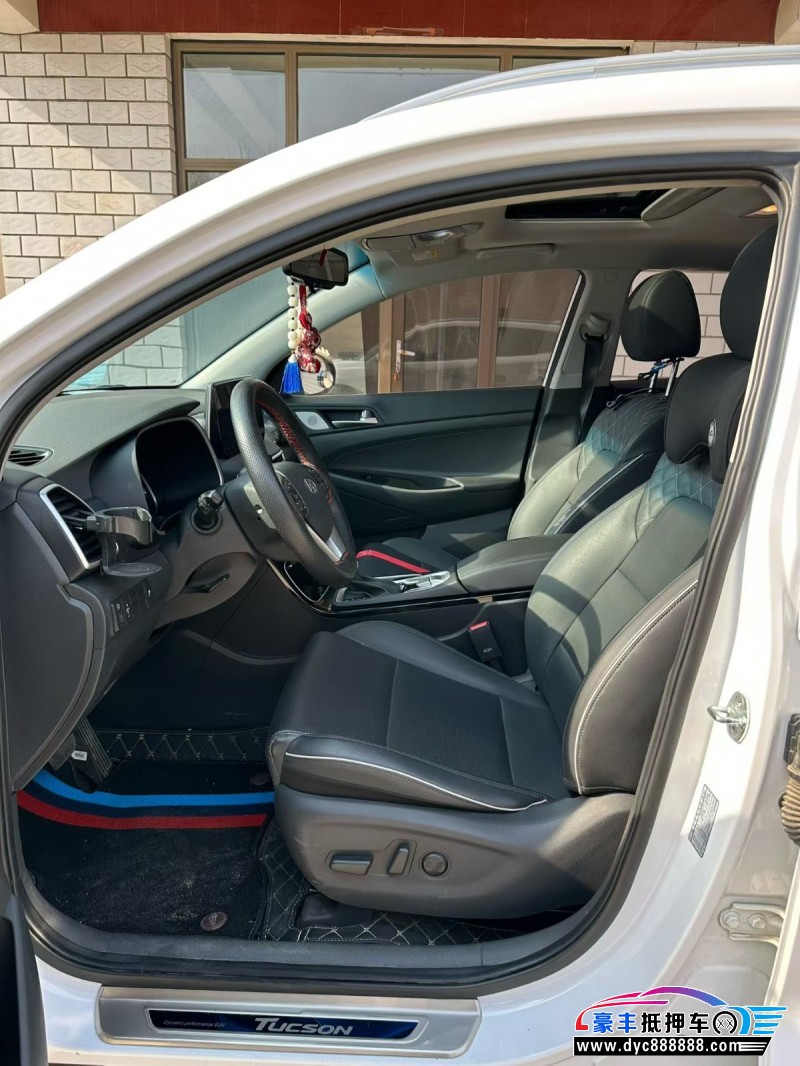 19年现代途胜SUV抵押车出售