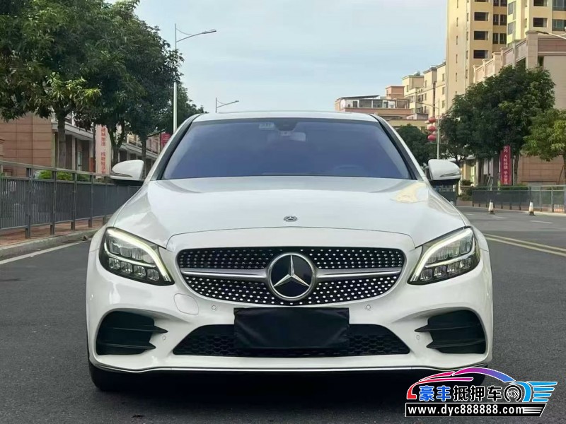 19年奔驰C轿车抵押车出售