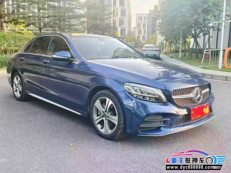 19年奔驰C轿车抵押车出售