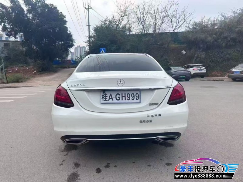 19年奔驰C轿车抵押车出售