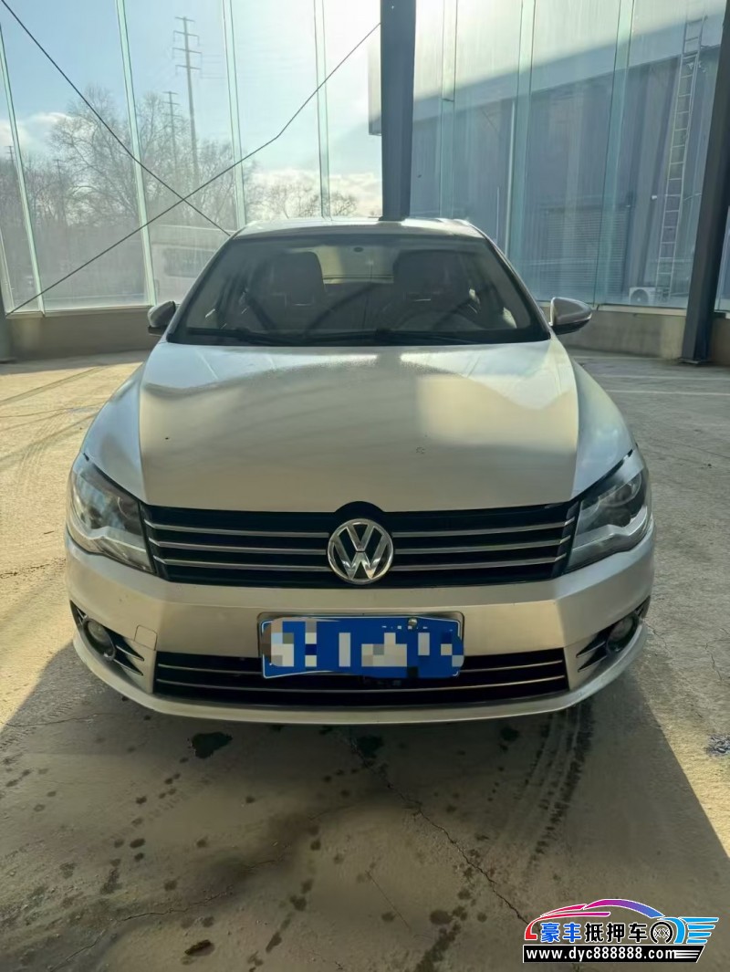 14年大众宝来轿车抵押车出售