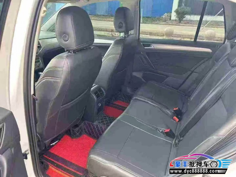 18年大众高尔夫轿车抵押车出售