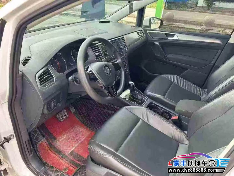 18年大众高尔夫轿车抵押车出售