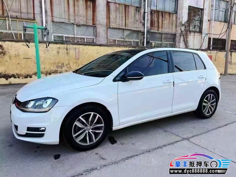 17年大众高尔夫轿车抵押车出售