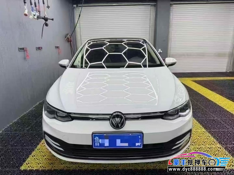 抵押车出售21年大众高尔夫轿车