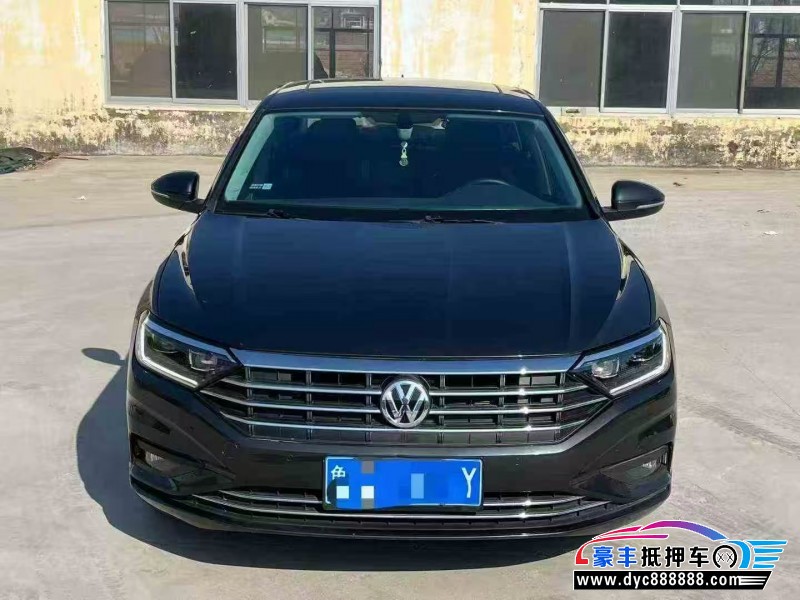 抵押车出售21年大众速腾轿车