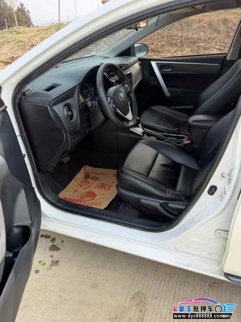 19年丰田雷凌轿车抵押车出售