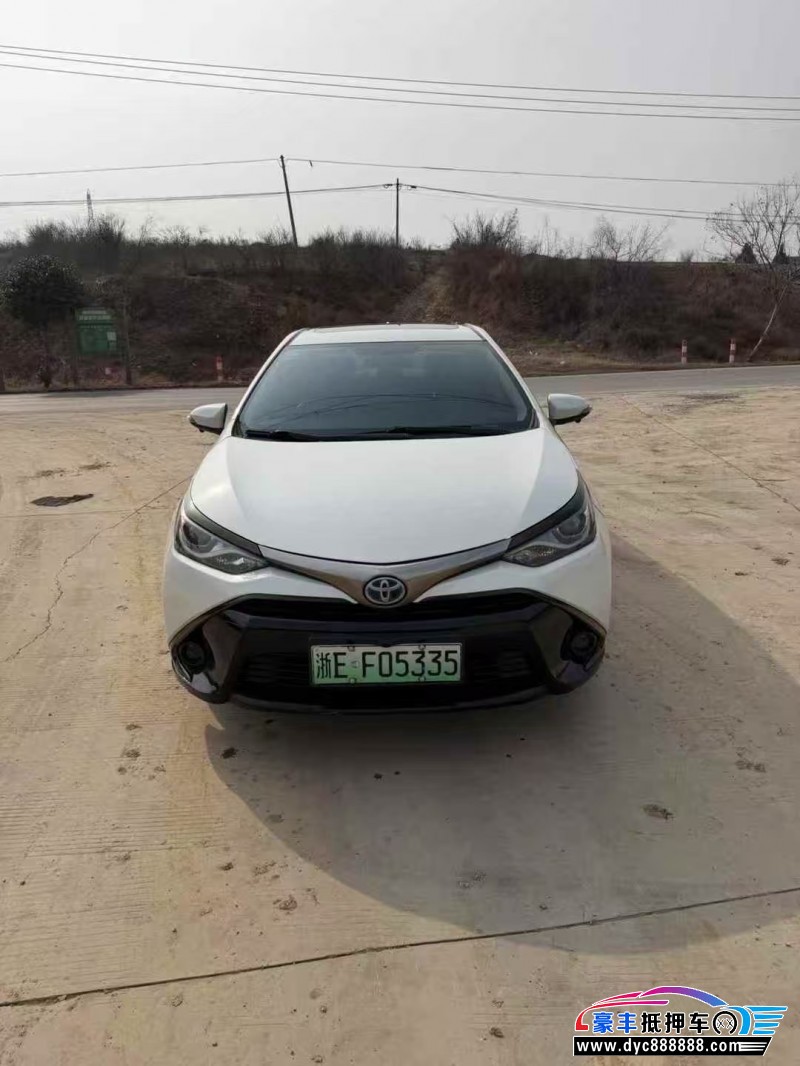 抵押车出售19年丰田雷凌轿车