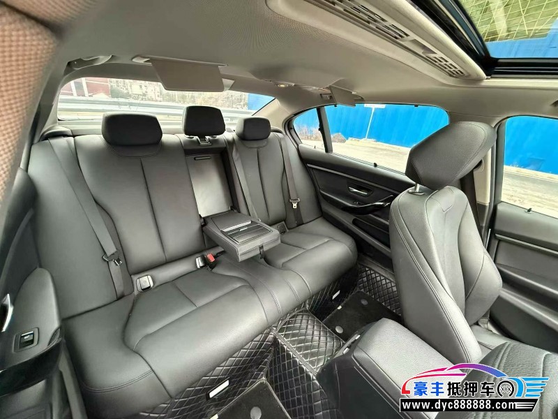 18年宝马3系轿车抵押车出售