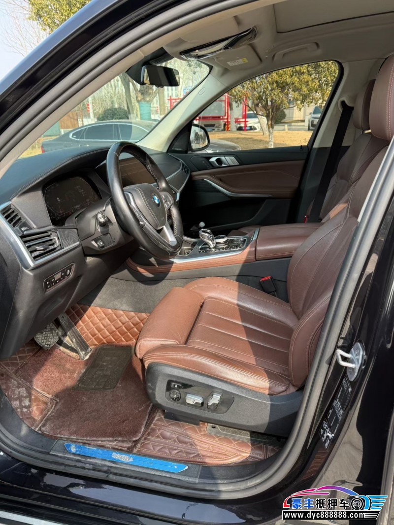 19年宝马X7SUV抵押车出售