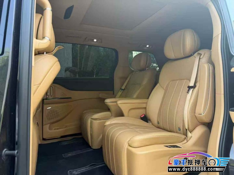 24年岚图梦想家MPV抵押车出售