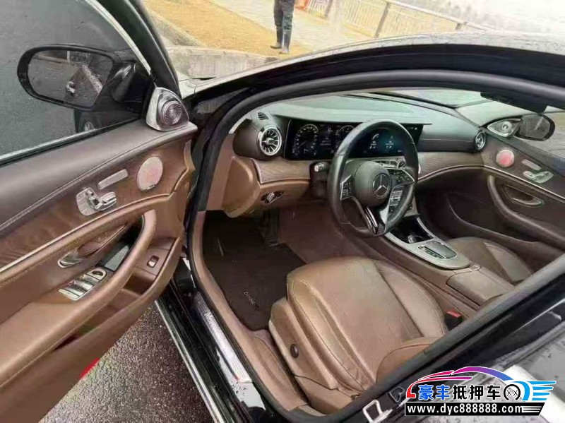 21年奔驰E轿车抵押车出售