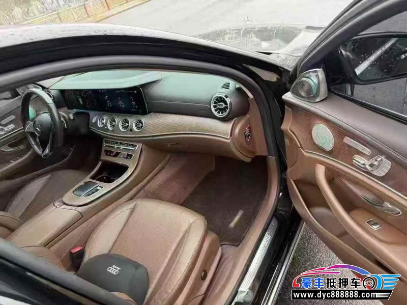 21年奔驰E轿车抵押车出售