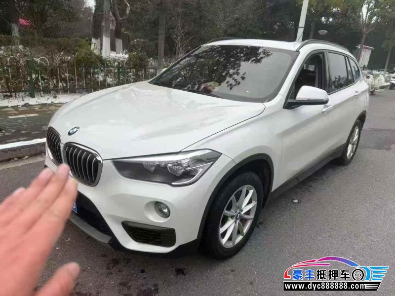 19年宝马X1SUV抵押车出售
