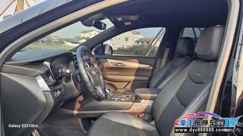 20年凯迪拉克xt6轿车抵押车出售