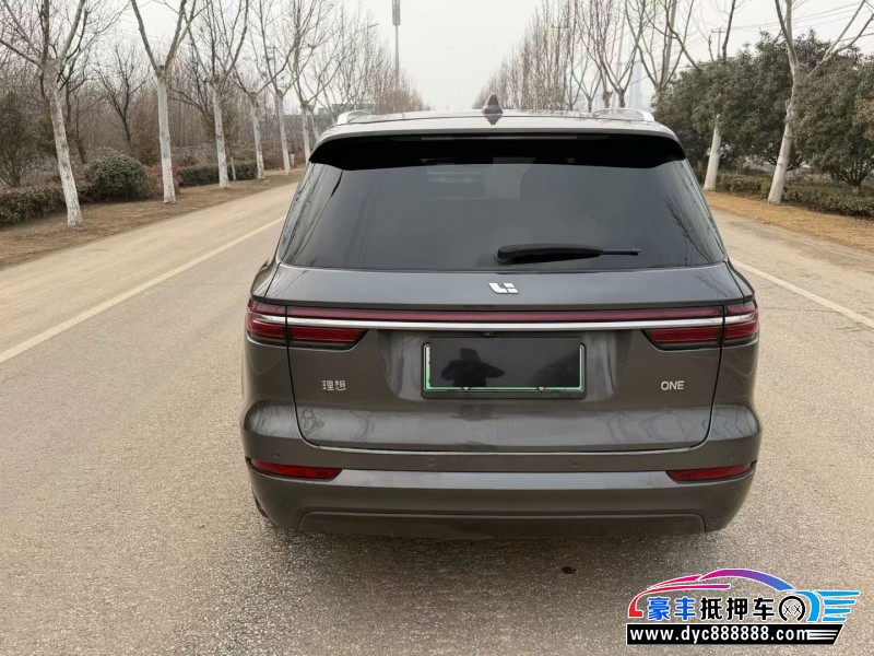 21年理想ONE轿车抵押车出售