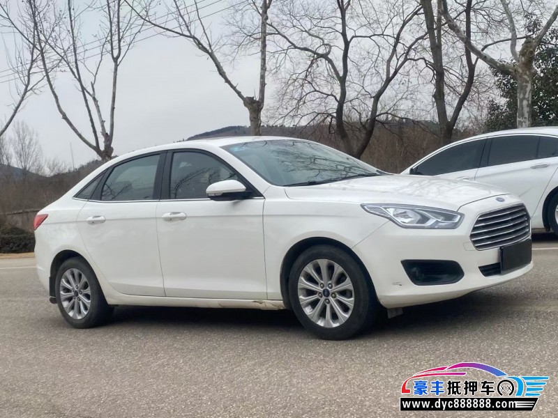18年福特福睿斯轿车抵押车出售