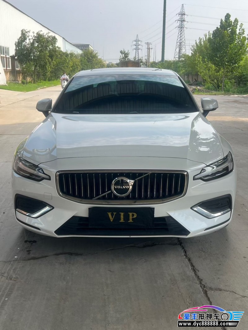 24年沃尔沃S60轿车抵押车出售