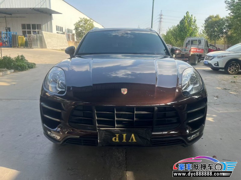 抵押车出售17年保时捷Macan迈凯轿车