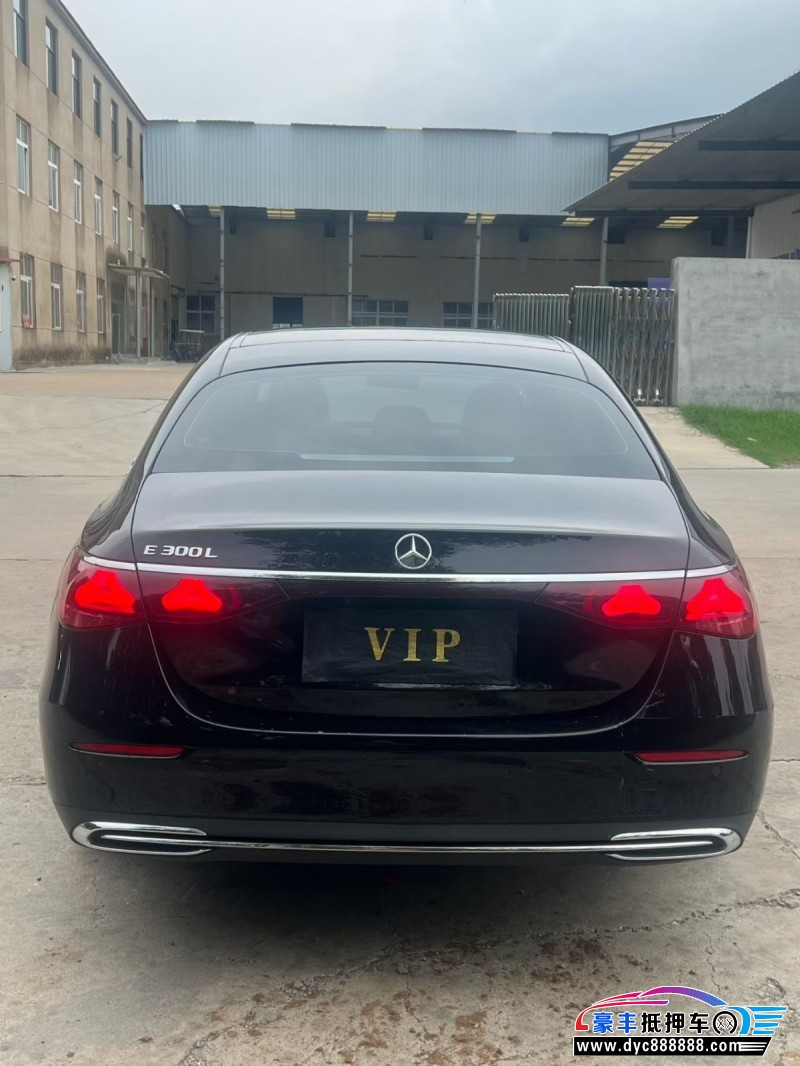 24年奔驰E轿车抵押车出售
