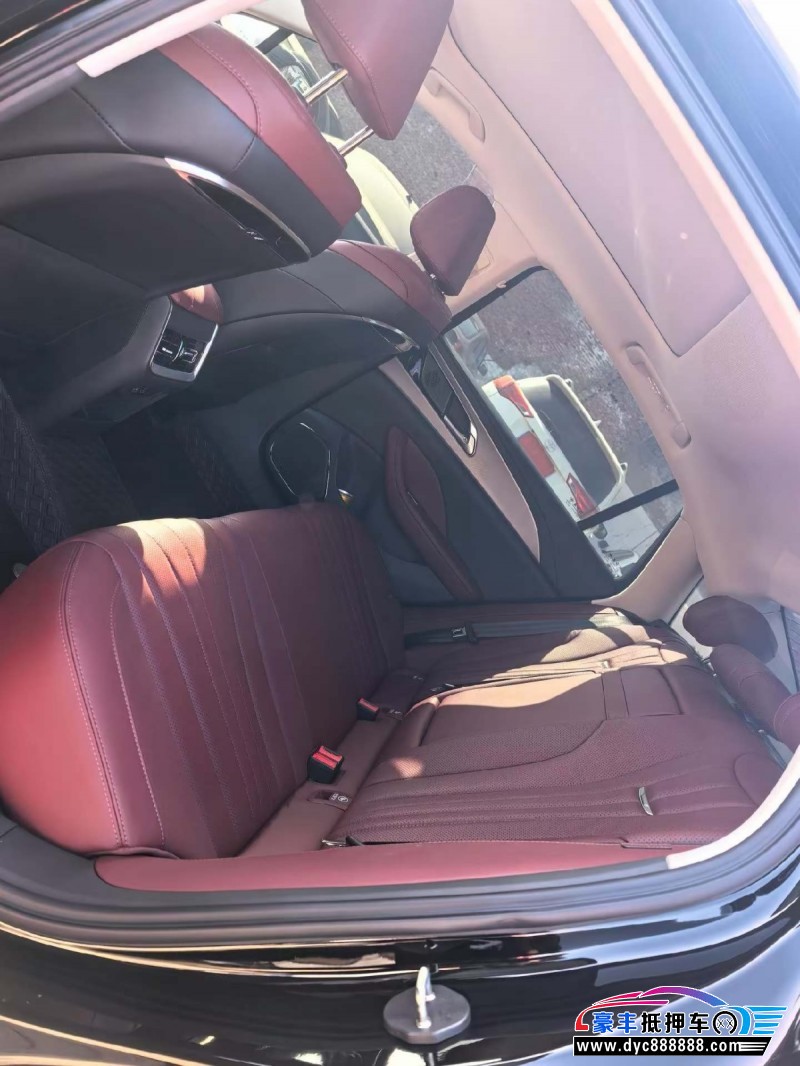 24年红旗H5轿车抵押车出售