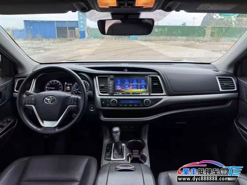 20年丰田汉兰达轿车抵押车出售