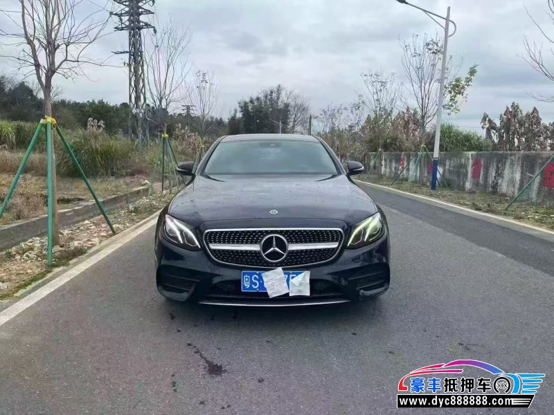 17年奔驰E轿车抵押车出售