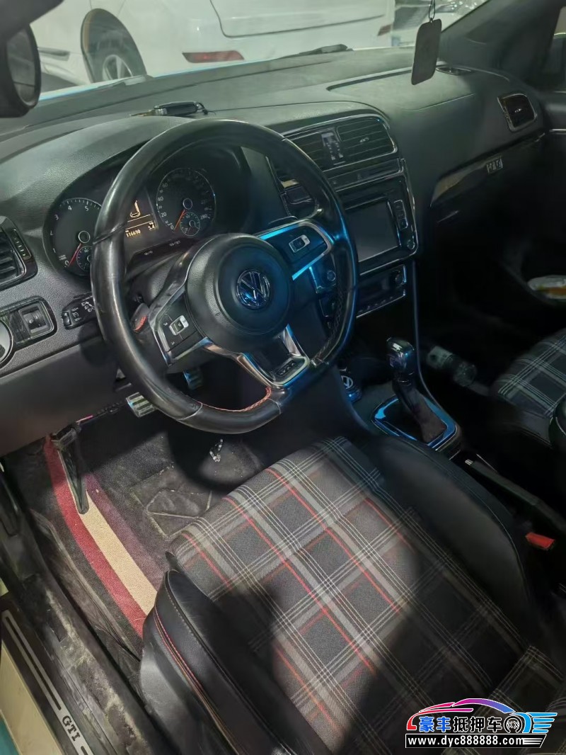 16年大众polo轿车抵押车出售