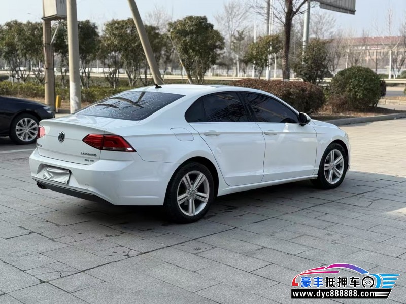 17年大众凌渡轿车抵押车出售