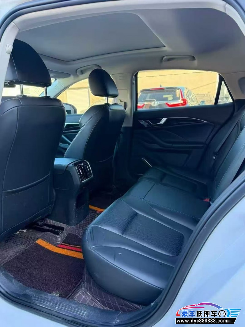 24年奔腾B70轿车抵押车出售