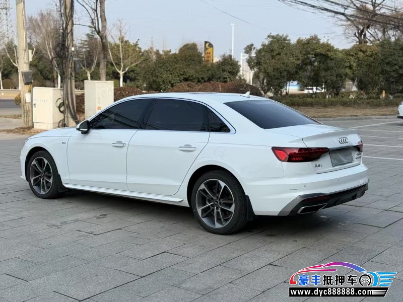 24年奥迪A4轿车抵押车出售