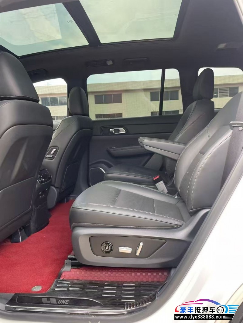 21年理想ONE轿车抵押车出售