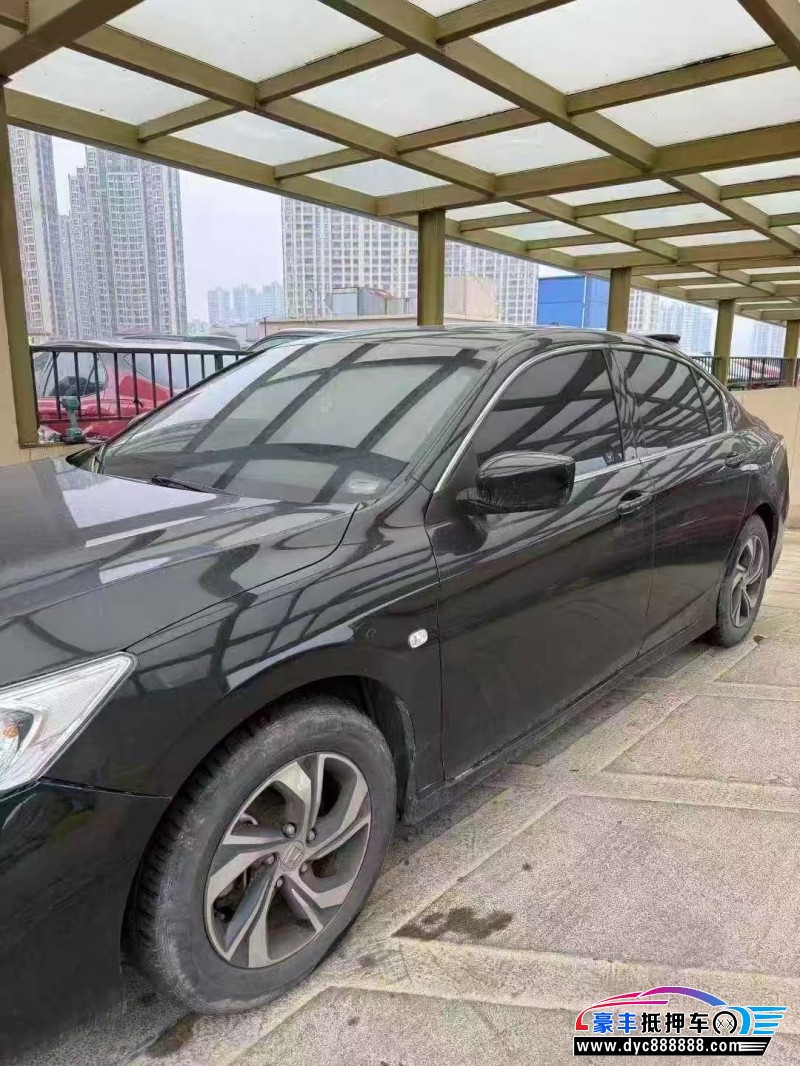 17年本田雅阁轿车抵押车出售