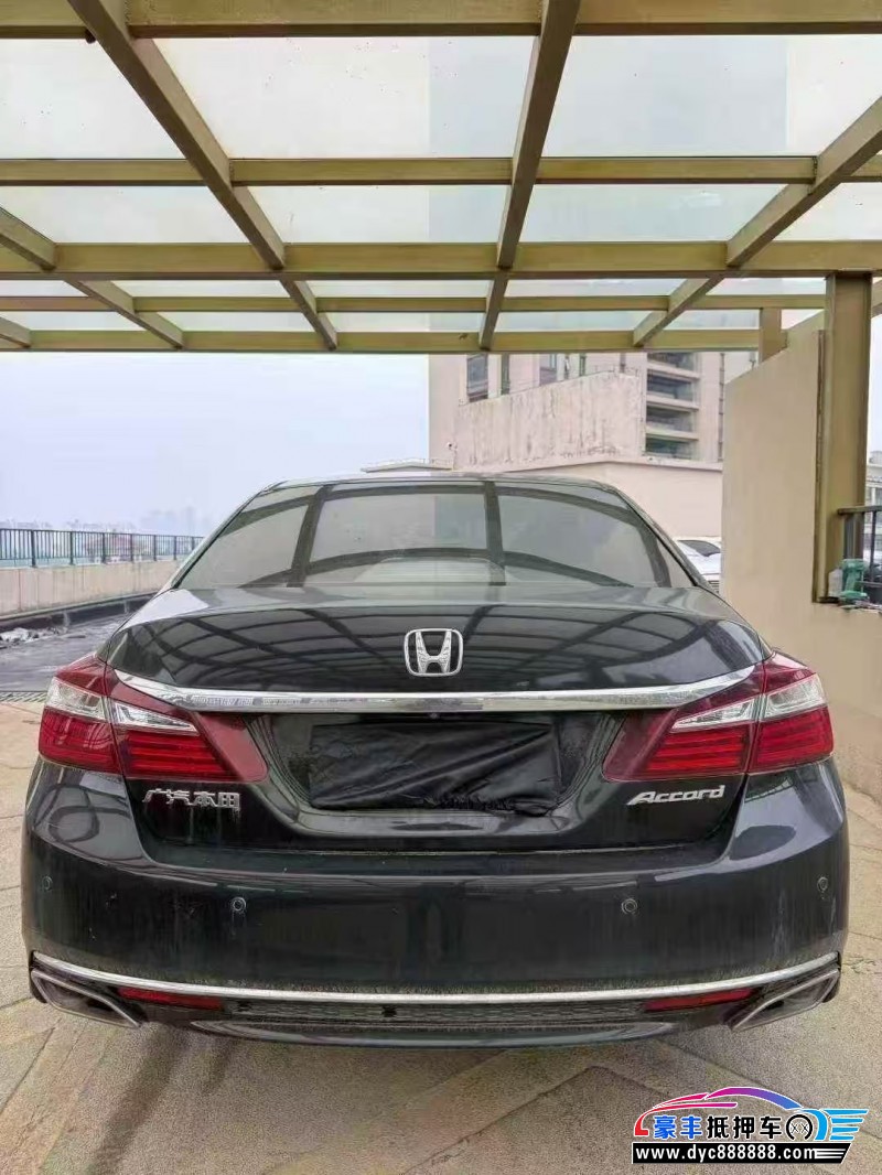 17年本田雅阁轿车抵押车出售