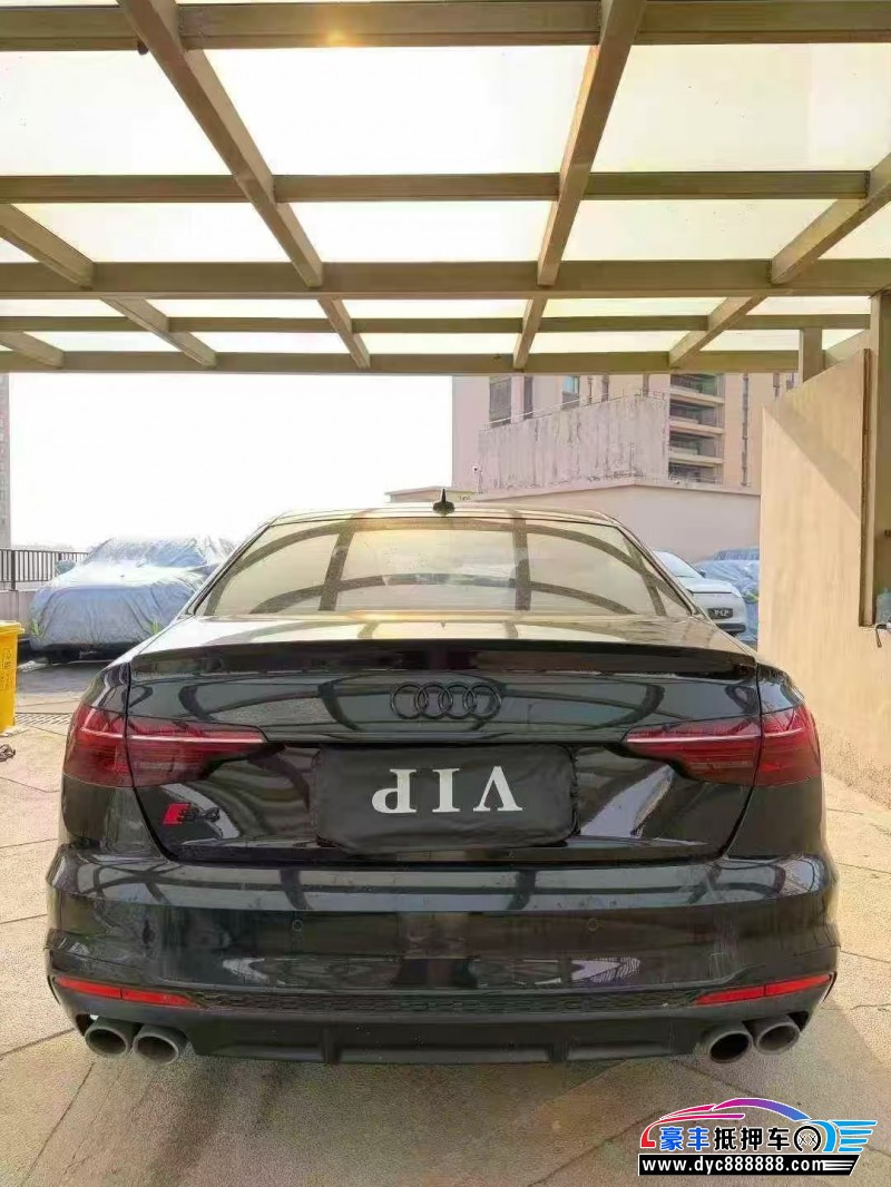 23年奥迪S4轿车抵押车出售