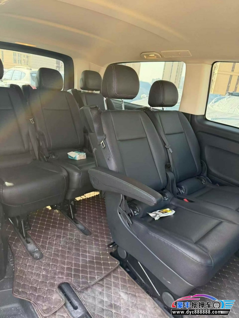 20年奔驰威霆轿车抵押车出售